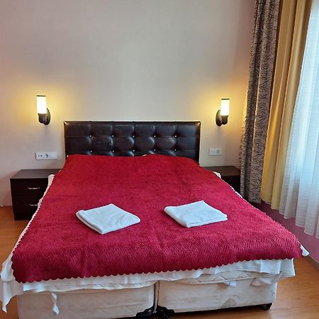 Amir Apart Hotel Истанбул Екстериор снимка